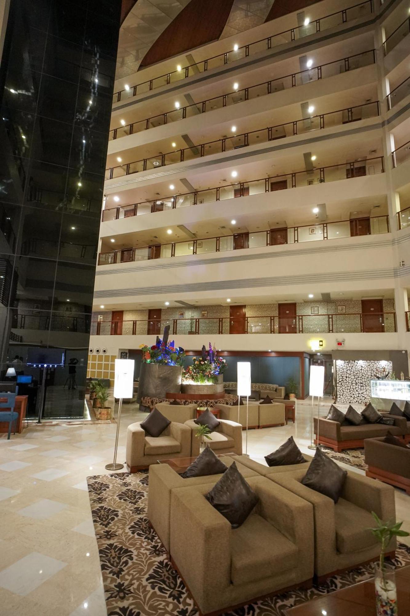 Clarion Bella Casa At Airport Hotell Jaipur Eksteriør bilde