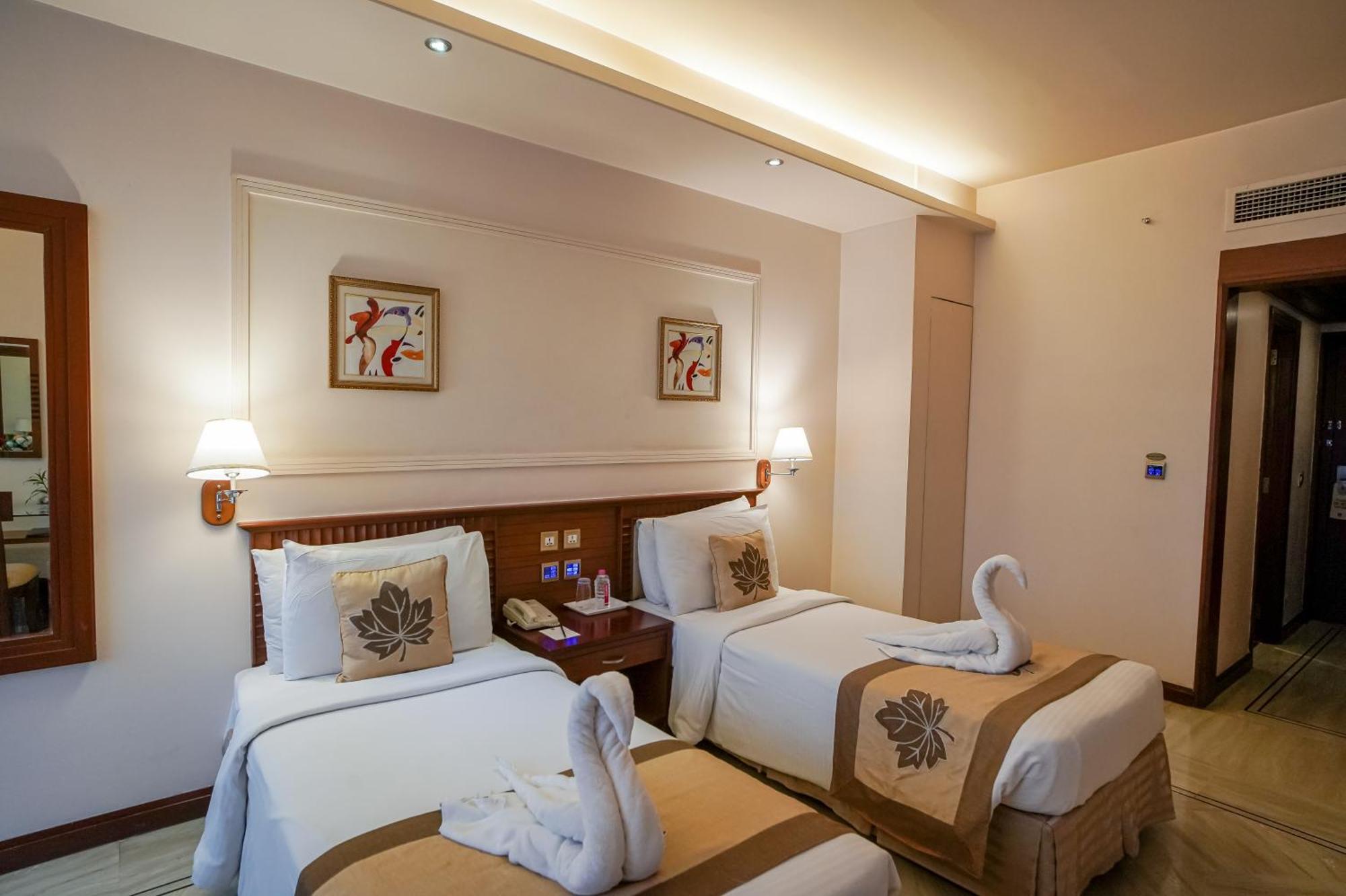 Clarion Bella Casa At Airport Hotell Jaipur Eksteriør bilde